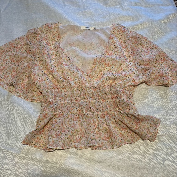 Cropped blouse size S - Picture 2 of 3
